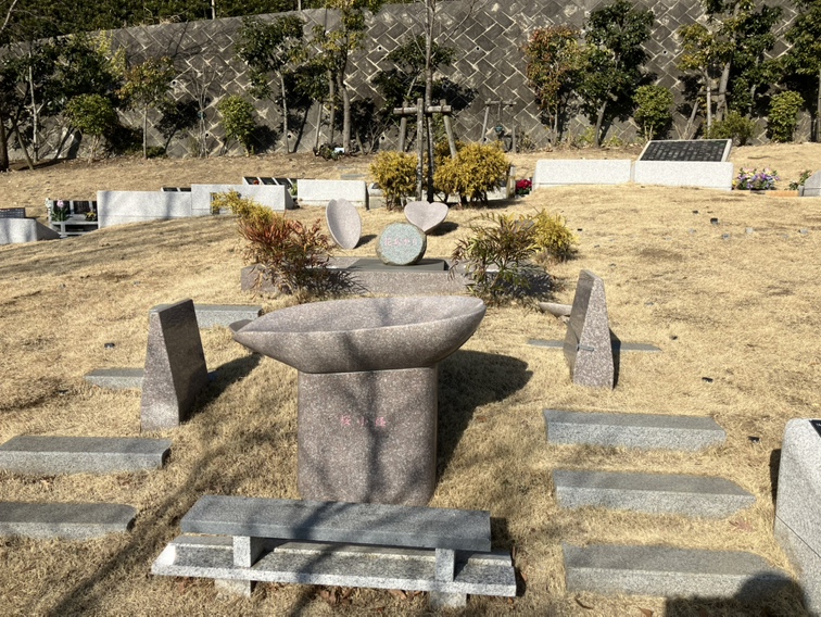 樹木葬墓地　桜の里　桜小径イメージ